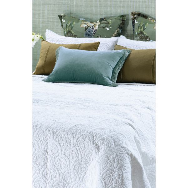 Bianca Lorenne Etsu White Bedspread | Allium Interiors
