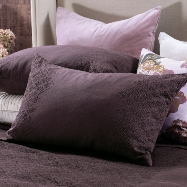 Bianca Lorenne Sashiko Mulberry Pillowcase Pair | Allium Interiors