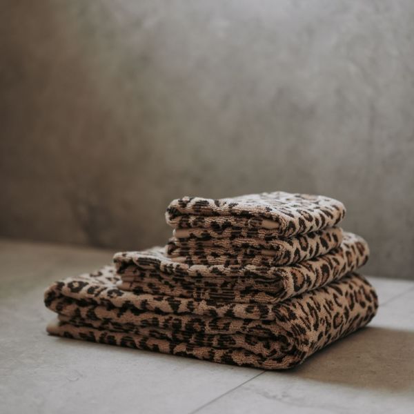 Baksana Towels Leopard Jacquard  | Allium Interiors
