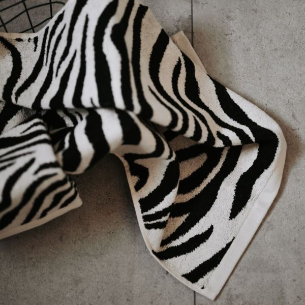 Baksana Towels Zebra Jacquard | Allium Interiors