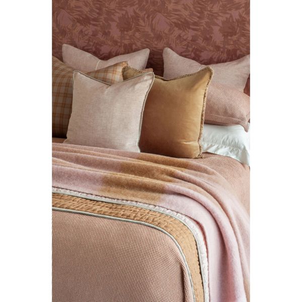 Bianca Lorenne Throw Komichi Old Rose | Allium Interiors