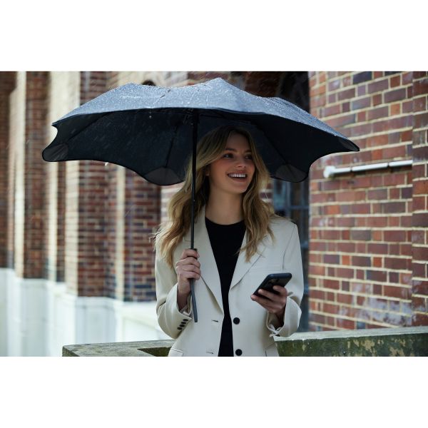 BLUNT Umbrella Metro Black | Allium Interiors