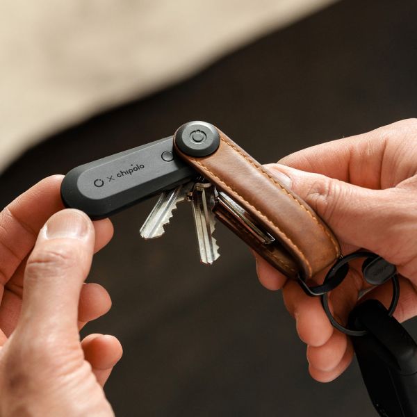 Orbitkey x Chipolo Bluetooth Tracker Black | Allium Interiors