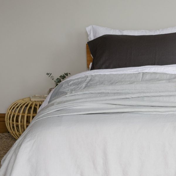 Seneca Vida Stonewashed Linen Sheets Dove | Allium Interiors