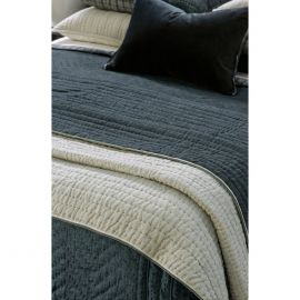 Bianca Lorenne Appetto Midnight Coverlet