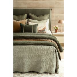 Bianca Lorenne Misaka Light Moss Bedspread