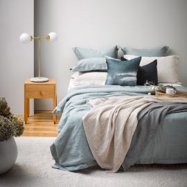 Thread Design Ocean Linen Duvet 