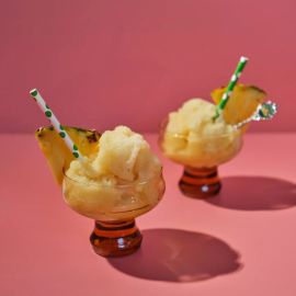 Tippl Frostie FROZEN COCKTAIL pineapple, passionfruit & golden rum sorbet